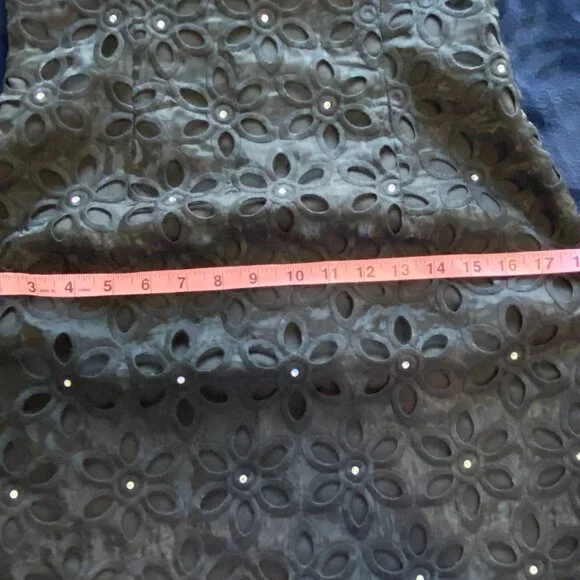 Sold!!!LILLY PULITZER BLACK DAISY FULTON EYELET DRESS SZ 2 - Picture 15 of 16